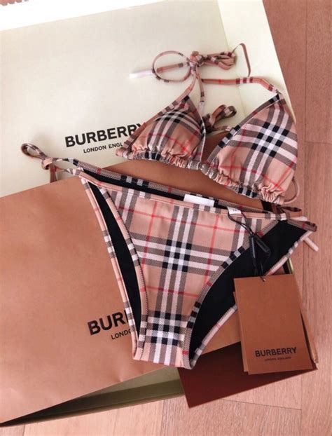 Burberry swim women